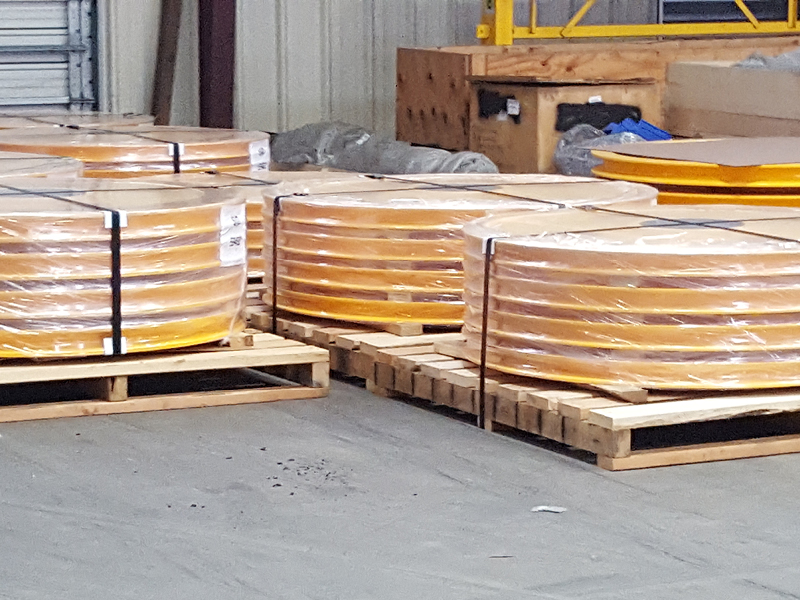 Blue_barrel_reference_crown_block_sheaves